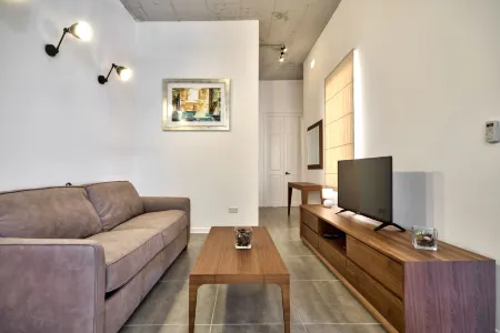 Harbour Gem Sea View 5 by VallettaStay Отели рядом с достопримечательностью «Каса-Рокка-Пиккола»