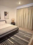 Stylish, Newly built, 2BR/2BA home in a quiet, enjoyable area of Bakersfield. Albertsons 주변 호텔