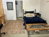 Rocky Mountain 3-Bedroom House with Spectacular Views and Outdoor Jacuzzi!