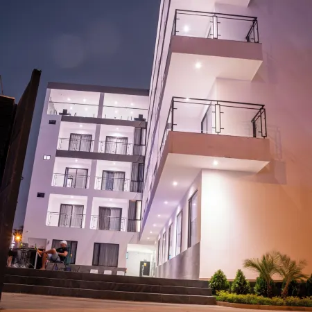 Manta Surf Hotel