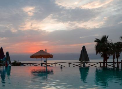 O Beach Hotel & Resort