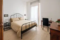 WAVE - Modern and quiet apartment, close to main services Các khách sạn gần Chiesa di San Giorgio in Strata