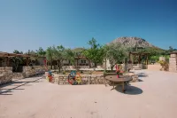Acrocorinth Apartments Hotels in Loutra Elenis