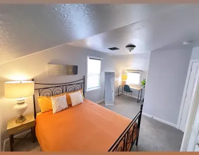 The Oasis - Your Luxury 2BR/1.5BA Home in Downtown Modesto Các khách sạn gần Regional Fire Training Center