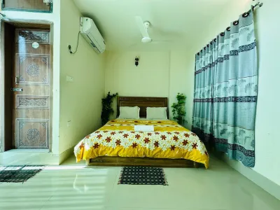 Hotel Nice Look Hotels near Haripara Ancient Banyan Tree