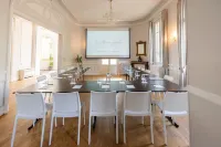 Château la Beaumetane Hôtels à : Cornillon-Confoux