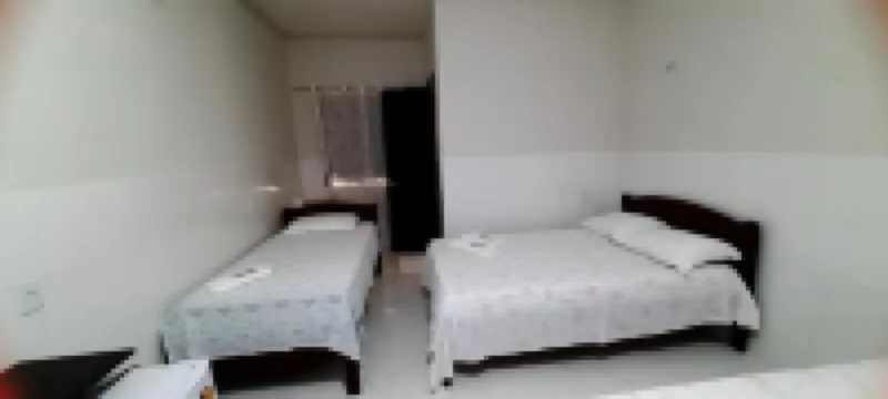 ปูซาดา บรีลโญ่ ดอส เลนซอยส์