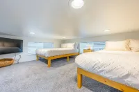 Rainforest Tiny Home Retreat #27