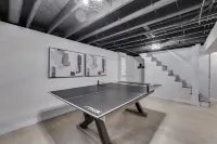 Charming 4BR near Convention Ctr., Main St, & LU -just 11 minutes to STL Airport Hotels in Frontier Township