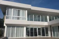 Montana Sense Villa Sentul