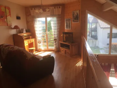 Duplex chalet 85 m2 3 bedrooms and mezzanine with lake view