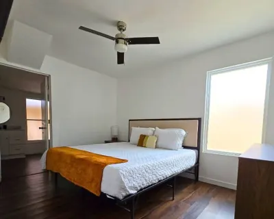 2min to Lackland AFB Entire House near SeaWorld! Hotels near USAF Airman Heritage Training Complex, JBSA-Lackland, TX