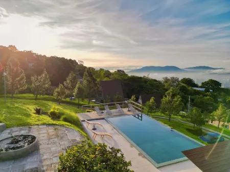 VIU Boutique Cabins Отели рядом с достопримечательностью «Парк Панчо Лара»