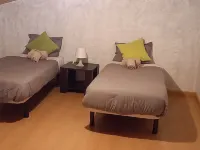 Villa for up to 18 people with swimming pool 10 minutes from the blue lake Hotel a Ferreira do Zêzere