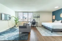 Classy Studio Home l King bed l Garage IPool l near DC/Metro/Mall