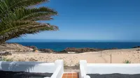 REYES Natur - Villa on the seafront