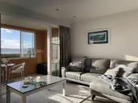 Waterfront fabulous view, spacious studio, heated pool & 10 mins walk into town.