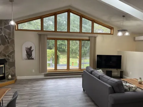 Welcome to our lakefront vacation rental!