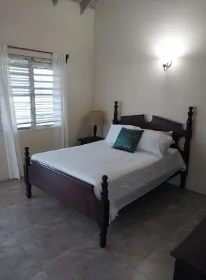 Beautiful island getaway, close proximity to popular beaches and historic site C
