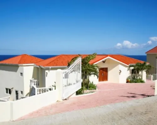 Spacious 3 bedroom villa with pool in Red Pond Hotels in Guana Bay
