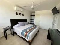 New Boutique Hotel Puerto Morelos, 7 minutes from the beach by car. Hotels in Puerto Morelos