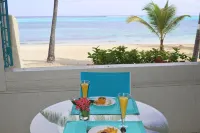 Oceanfront Condo - Four Steps to Beautiful Sugar Beach