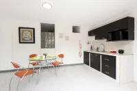 Cozy bungalow near Downtown