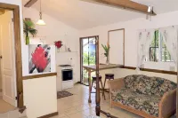 The Gardens - "La Casita" Hotels in Utila