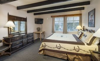Apache Motel