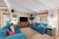 Welcome to L&D Tiki Retreat