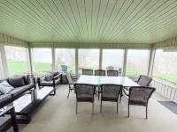 Private Waterfront Belle Point Shores Cottages
