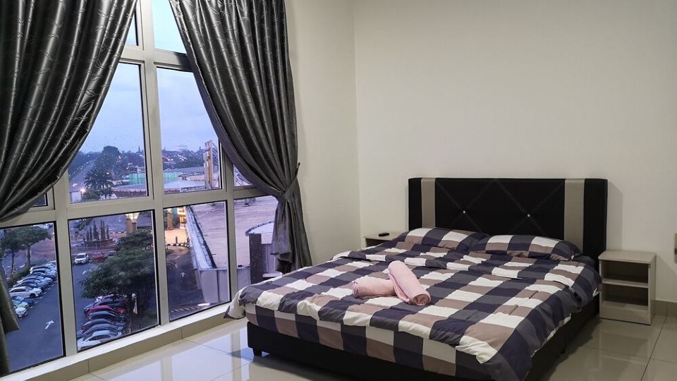 D'Putra Suites & Homestay @ Near Senai Airport / JPO Mall / AEON & IOI Mall