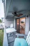 Oceanfront condo in gated complex w/ pool, tennis, beach & amazing sunsets! - 4 ดาว