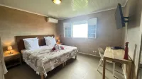Suite Spacieuse 4 77m2 Offrant une Magnifique vue sur la mer et Les Saintes Các khách sạn ở 