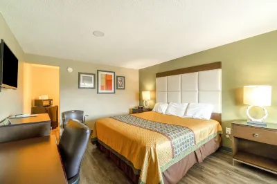 Deluxe Inn & Suites by OYO Miami OK Hotels in Miami