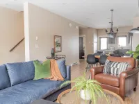 Sun Peaks Luxury Town House Hotels in Sun Peaks