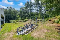 Lovely 1br Condo with indoor outdoor pool walkable to Perkins Cove and town!