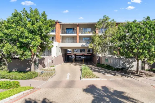 Mayfair Luxury 212 by Host Agents