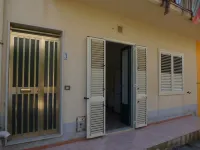 Sicily 200m from the sea Các khách sạn ở Scicli