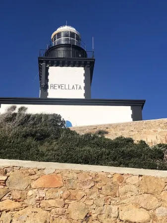 Stunning sea view, citadel mountain, port and beach Отели в г. Кальви