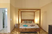 Your Personal Paradise in ZenGarden: Cozy Vacation Home for Couples in Paraguay Hotels in 