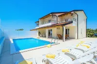 Exclusive  Star Villa with Pool Near Umag -  case vacanza in affitto