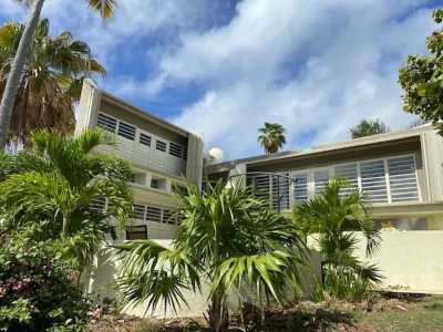 2BD/2BA on the golf course with stunning ocean views Отели в г. 