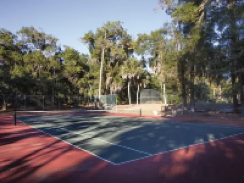 FUN Resort Studio Condo Close to Pool, Golf, Tennis, and Beach