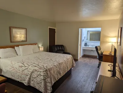 Henry's Fork Inn Hotels in 
