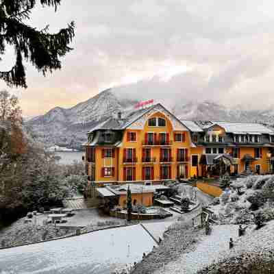 Les Trésoms Lake and Spa Resort Hotel Exterior