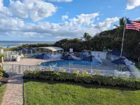 Berkshire on the Ocean - Rooftop Pools