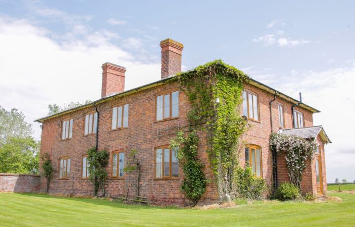 The Manor House at Kenwick Lodge