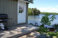 Birchland Cottages Hotels in Huron Shores