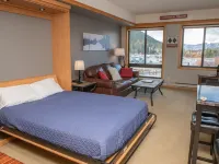 2759 Slopeside 1 Bedroom Condo by RedAwning Hotele w: Keystone